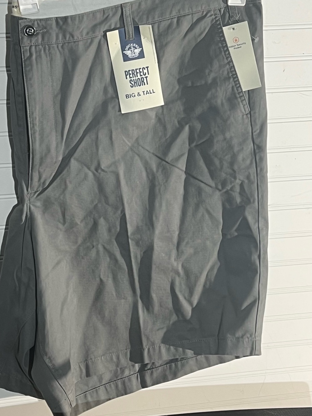 Dockers Big & Tall Gray Flat-Front Perfect Shorts Hidden Security Pocket NWT 60”